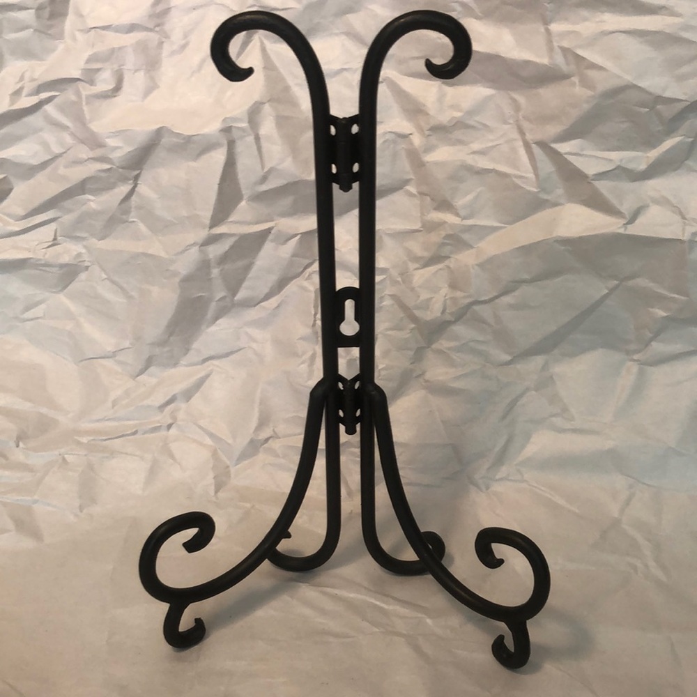 Wrough iron folding picture stand/easel 10” tall